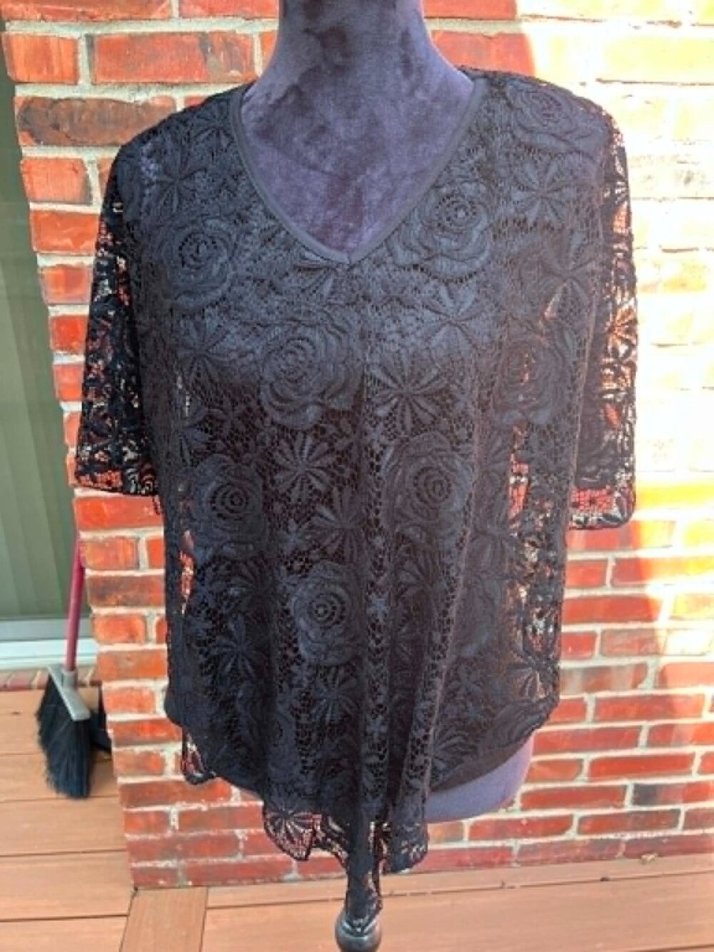 Black Floral Lace Shannon Ford New York Blouse Size M